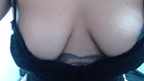  Laura  online show from 02-15-26, 01:41