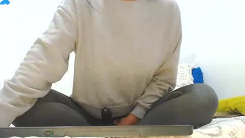 Snapshot of laura_lovingxxx chatting on 06-08-26, 09:04 laura lovingxxx online show from 06-08-26, 09:04
