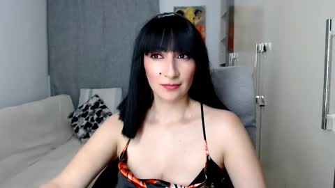 Laura online show from 09-21-25, 12:34