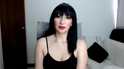Laura online show from 03-27-26, 09:25