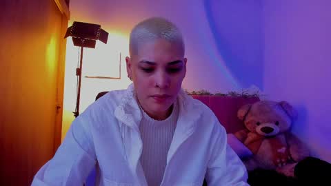 Laura Rose online show from 04-16-26, 02:45