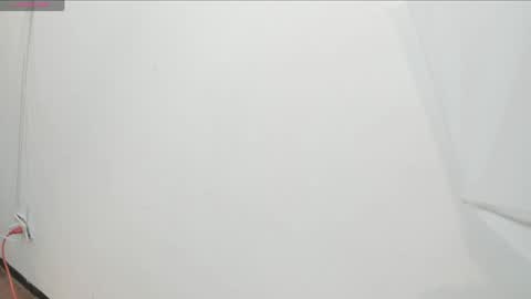 Snapshot of laura_scott_ chatting on 05-02-26, 11:59 Laura online show from 05-02-26, 11:59