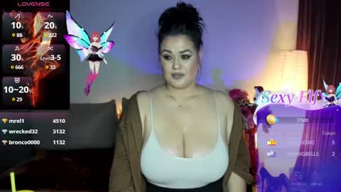 Snapshot of laura_sinner chatting on 01-17-25, 02:39 Laura online show from 01-17-25, 02:39