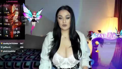 Snapshot of laura_sinner chatting on 02-24-25, 08:58 Laura online show from 02-24-25, 08:58