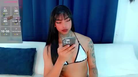 Laura online show from 11-30-25, 07:51