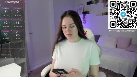 Snapshot of lauraa_collins chatting on 03-21-26, 12:59 kate online show from 03-21-26, 12:59