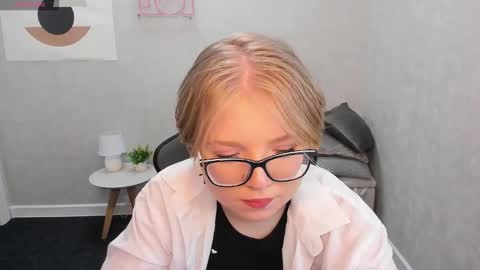 Laura online show from 02-08-26, 09:45