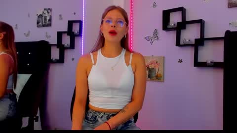 Laura Blue online show from 12-26-24, 08:21