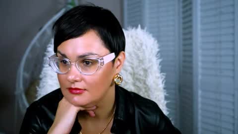 lauradavidsons online show from 10-22-25, 05:24