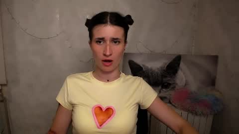 Laura online show from 05-20-26, 10:21