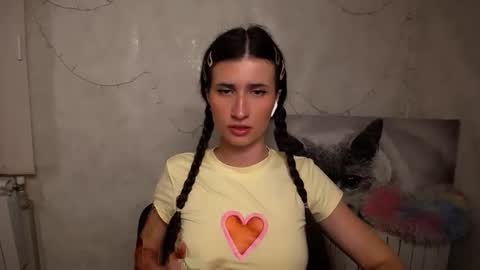 Laura online show from 05-23-26, 08:51