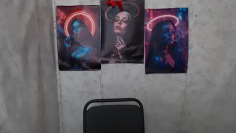 Snapshot of lauradre_ chatting on 07-06-26, 03:14 Laura online show from 07-06-26, 03:14