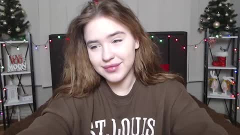 Snapshot of laurahlot chatting on 12-29-24, 07:00 LauraHlot online show from 12-29-24, 07:00