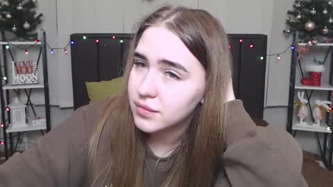 Snapshot of laurahlot chatting on 01-06-25, 03:31 LauraHlot online show from 01-06-25, 03:31