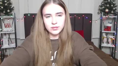 Snapshot of laurahlot chatting on 01-10-25, 11:39 LauraHlot online show from 01-10-25, 11:39