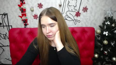 Snapshot of laurahlot chatting on 01-12-25, 02:14 LauraHlot online show from 01-12-25, 02:14