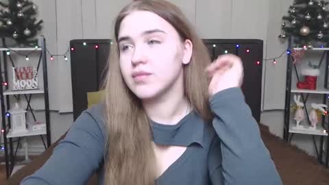 Snapshot of laurahlot chatting on 01-16-25, 02:51 LauraHlot online show from 01-16-25, 02:51