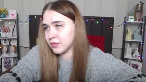 Snapshot of laurahlot chatting on 01-19-25, 04:44 LauraHlot online show from 01-19-25, 04:44
