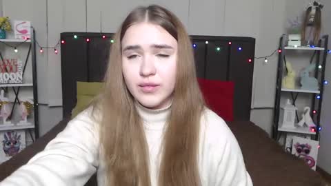 Snapshot of laurahlot chatting on 01-19-25, 10:28 LauraHlot online show from 01-19-25, 10:28
