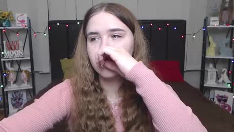 Snapshot of laurahlot chatting on 01-23-25, 01:08 LauraHlot online show from 01-23-25, 01:08