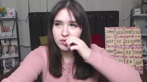 Snapshot of laurahlot chatting on 02-06-25, 01:27 LauraHlot online show from 02-06-25, 01:27