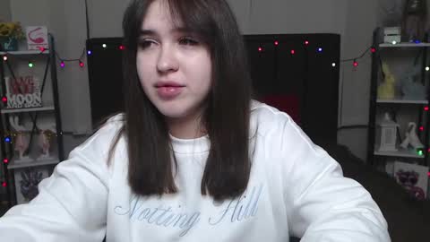 Snapshot of laurahlot chatting on 02-08-25, 09:25 LauraHlot online show from 02-08-25, 09:25