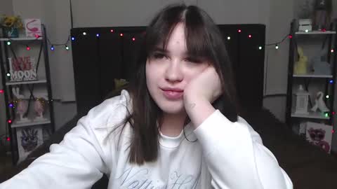 Snapshot of laurahlot chatting on 02-09-25, 12:28 LauraHlot online show from 02-09-25, 12:28