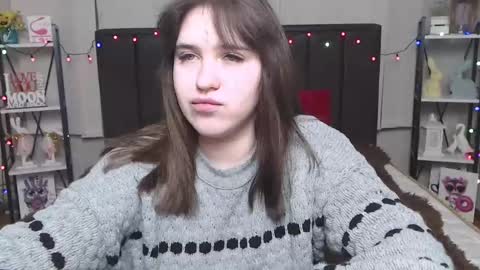 Snapshot of laurahlot chatting on 02-10-25, 12:52 LauraHlot online show from 02-10-25, 12:52