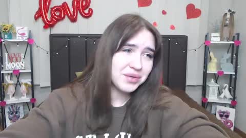 Snapshot of laurahlot chatting on 02-14-25, 01:34 LauraHlot online show from 02-14-25, 01:34