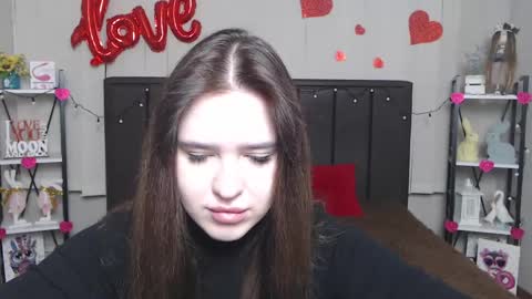 Snapshot of laurahlot chatting on 02-15-25, 06:23 LauraHlot online show from 02-15-25, 06:23