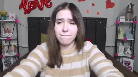 Snapshot of laurahlot chatting on 02-16-25, 09:27 LauraHlot online show from 02-16-25, 09:27