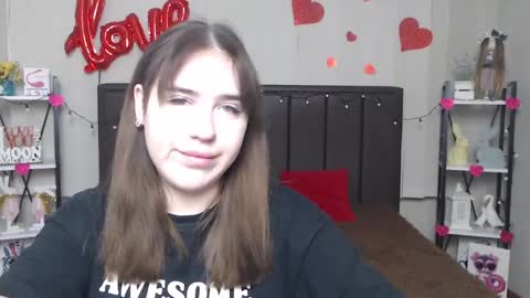 Snapshot of laurahlot chatting on 02-17-25, 06:37 LauraHlot online show from 02-17-25, 06:37