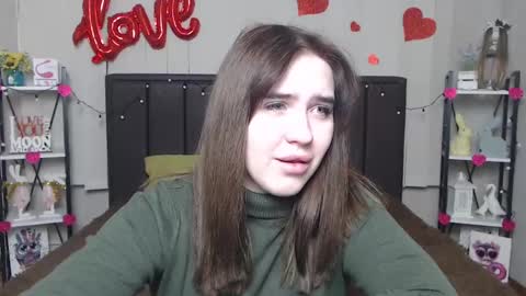Snapshot of laurahlot chatting on 02-21-25, 04:07 LauraHlot online show from 02-21-25, 04:07