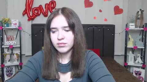 Snapshot of laurahlot chatting on 02-23-25, 12:30 LauraHlot online show from 02-23-25, 12:30