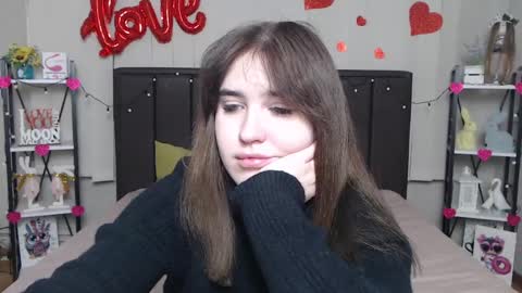 Snapshot of laurahlot chatting on 02-24-25, 03:33 LauraHlot online show from 02-24-25, 03:33