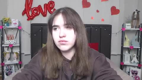Snapshot of laurahlot chatting on 02-24-25, 10:03 LauraHlot online show from 02-24-25, 10:03