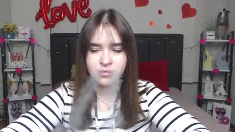 Snapshot of laurahlot chatting on 03-08-25, 09:50 LauraHlot online show from 03-08-25, 09:50