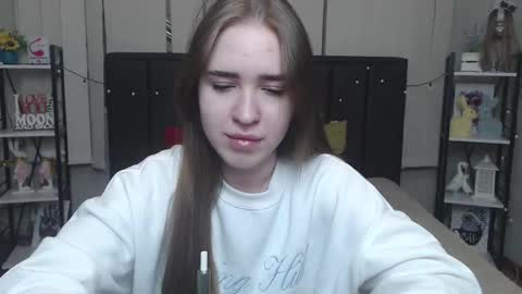 Snapshot of laurahlot chatting on 09-30-25, 06:24 LauraHlot online show from 09-30-25, 06:24