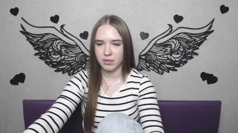 Snapshot of laurahlot chatting on 04-18-26, 07:58 LauraHlot online show from 04-18-26, 07:58