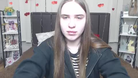 Snapshot of laurahlot chatting on 05-31-26, 06:09 LauraHlot online show from 05-31-26, 06:09