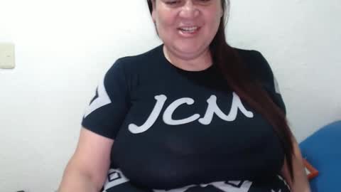 LAURA online show from 11-12-25, 04:07