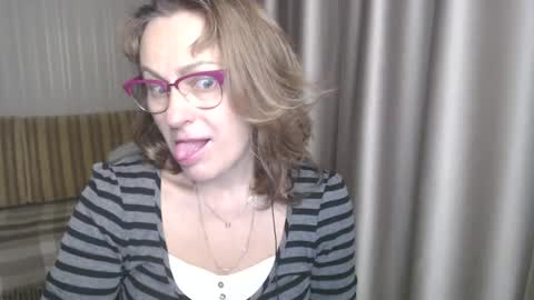 Snapshot of lauraoven1 chatting on 12-26-24, 12:16 Lauraoven1 online show from 12-26-24, 12:16