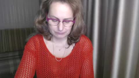 Snapshot of lauraoven1 chatting on 01-08-25, 07:13 Lauraoven1 online show from 01-08-25, 07:13
