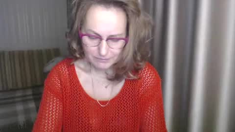Snapshot of lauraoven1 chatting on 01-10-25, 07:14 Lauraoven1 online show from 01-10-25, 07:14