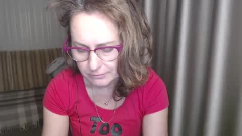 Snapshot of lauraoven1 chatting on 01-12-25, 06:16 Lauraoven1 online show from 01-12-25, 06:16