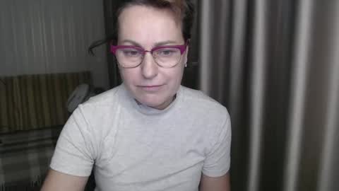 Snapshot of lauraoven1 chatting on 01-14-25, 05:45 Lauraoven1 online show from 01-14-25, 05:45
