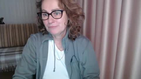 Snapshot of lauraoven1 chatting on 02-05-25, 12:49 Lauraoven1 online show from 02-05-25, 12:49