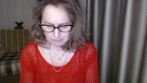 Snapshot of lauraoven1 chatting on 03-02-25, 04:42 Lauraoven1 online show from 03-02-25, 04:42