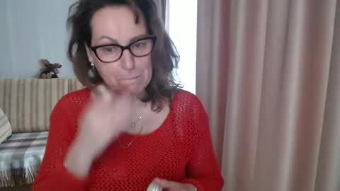 Snapshot of lauraoven1 chatting on 03-03-25, 07:32 Lauraoven1 online show from 03-03-25, 07:32