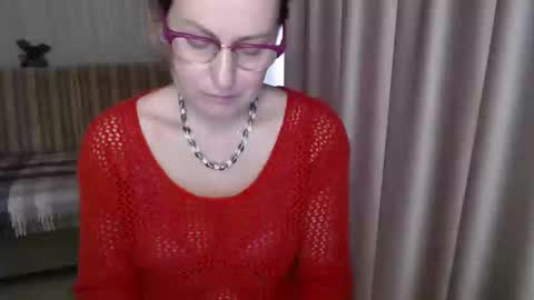 Snapshot of lauraoven1 chatting on 03-10-25, 07:21 Lauraoven1 online show from 03-10-25, 07:21